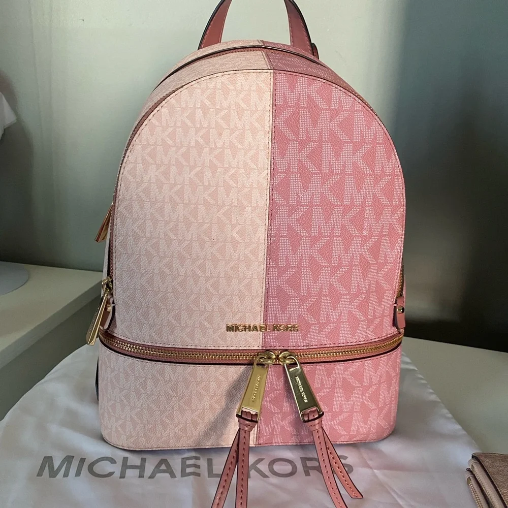 Michael Kors Rhea medium backpack and matching wallet - Picture 7 of 14